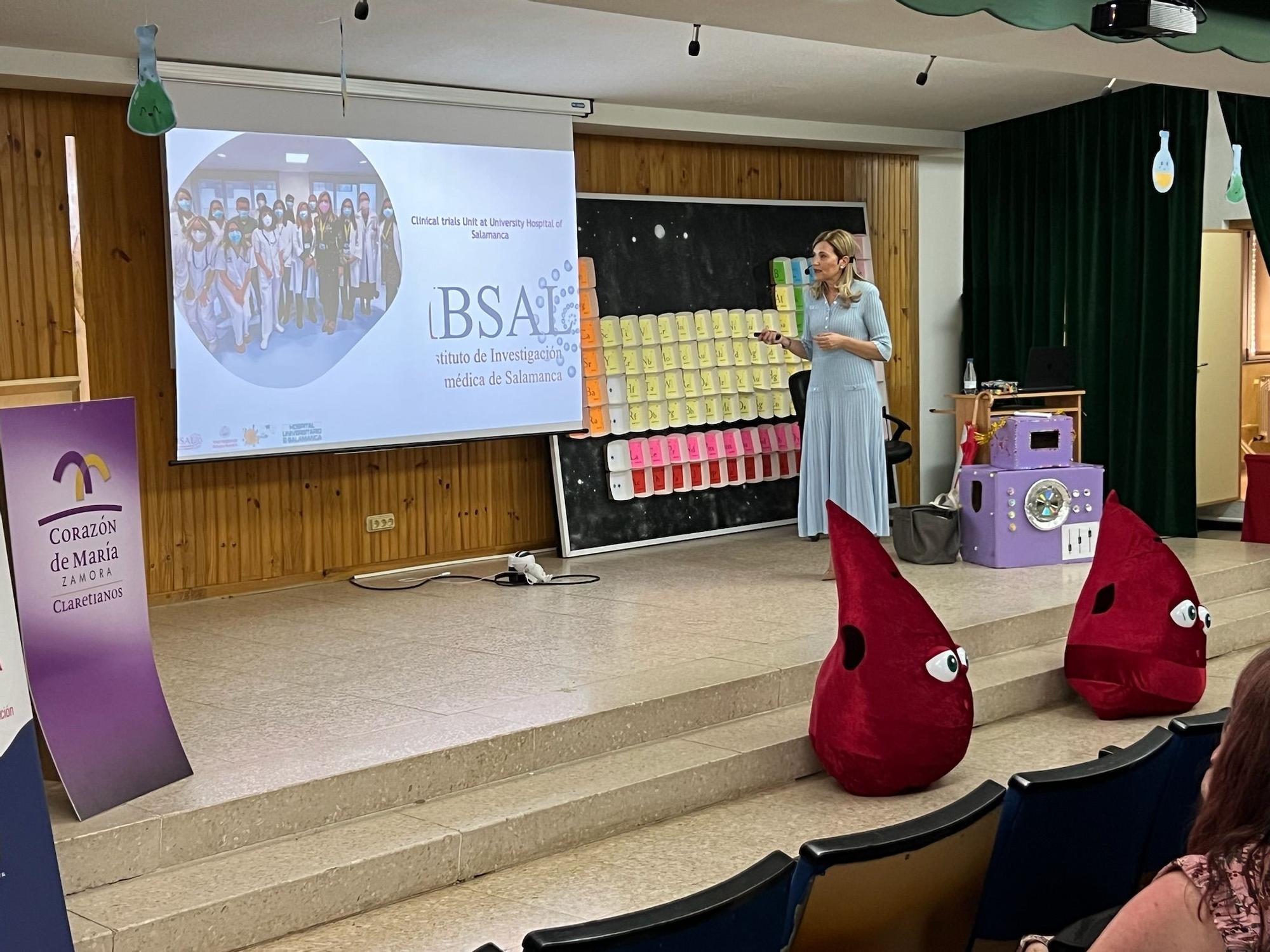Feria de la Ciencia en el colegio Corazón de María