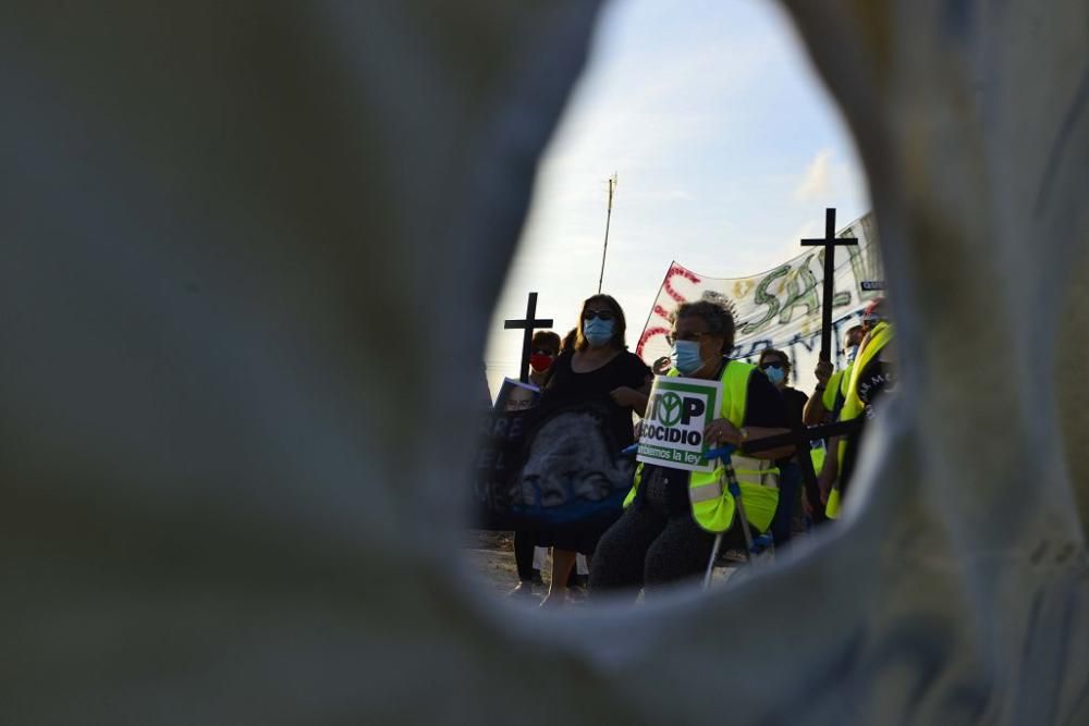 Manifestación en Los Alcázares por el ecocidio del Mar Menor