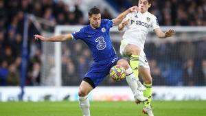 Azpilicueta renova amb el Chelsea i no vindrà al Barça