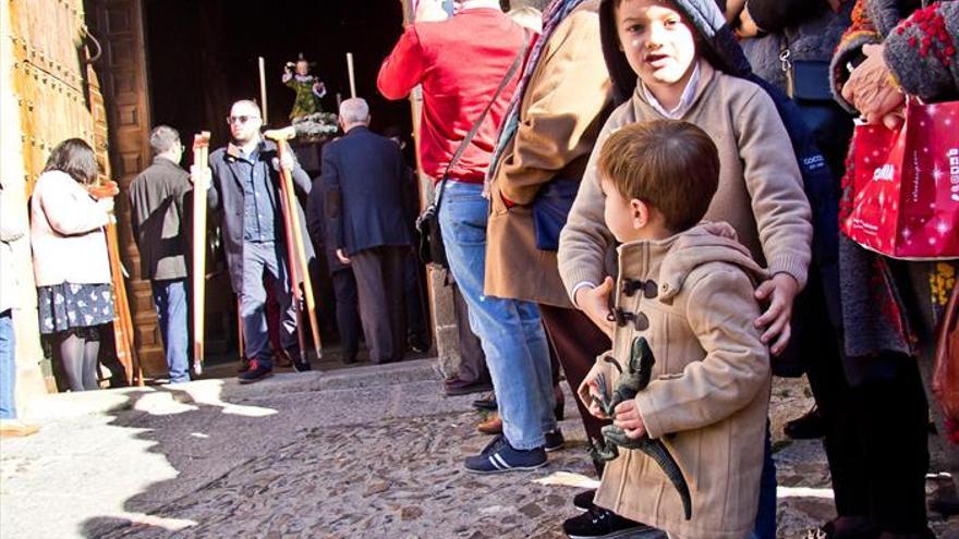 Procesión del niño jesús a santa maría