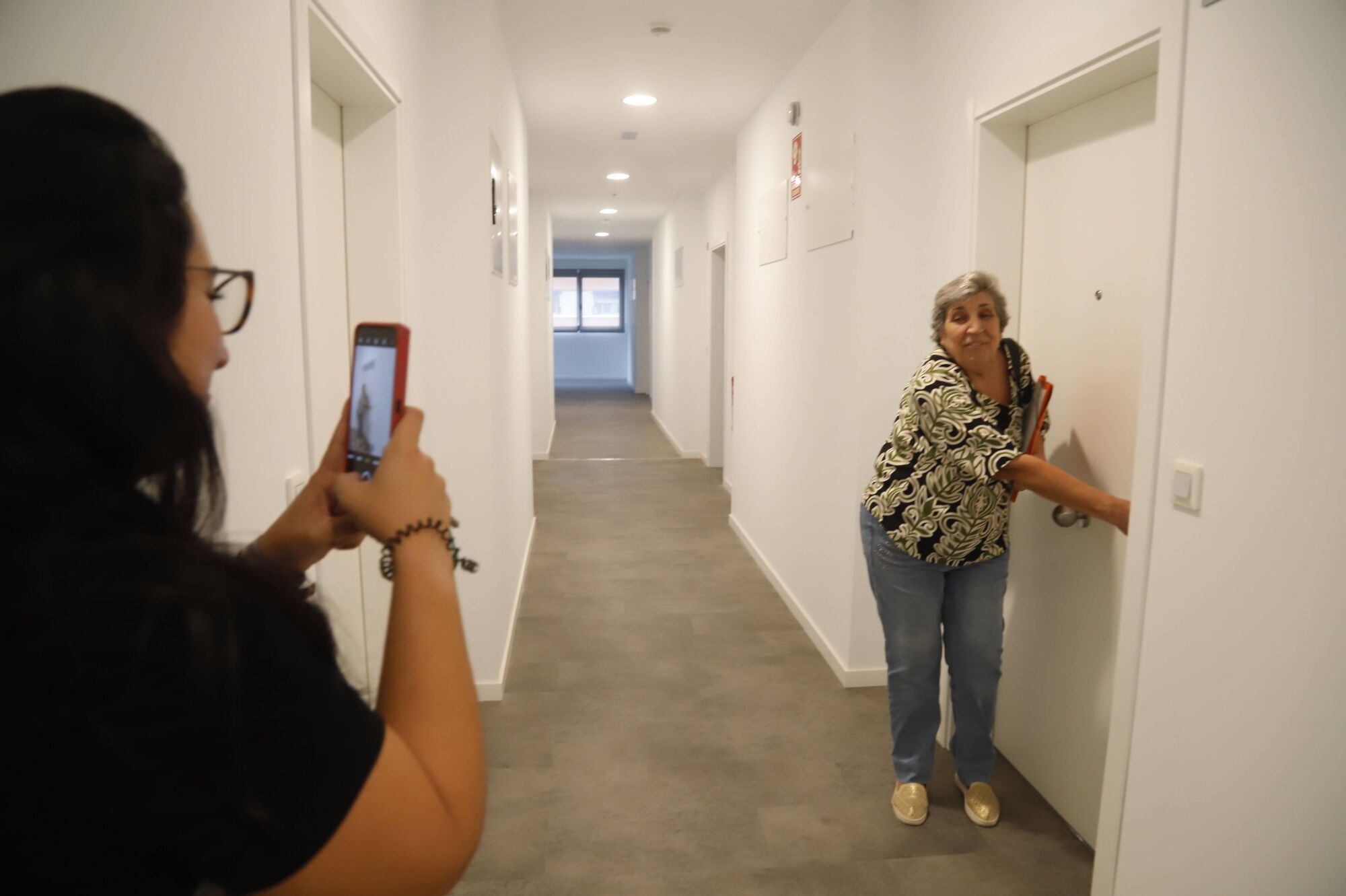 Entrega de las llaves de los apartamentos de Sama Naharro