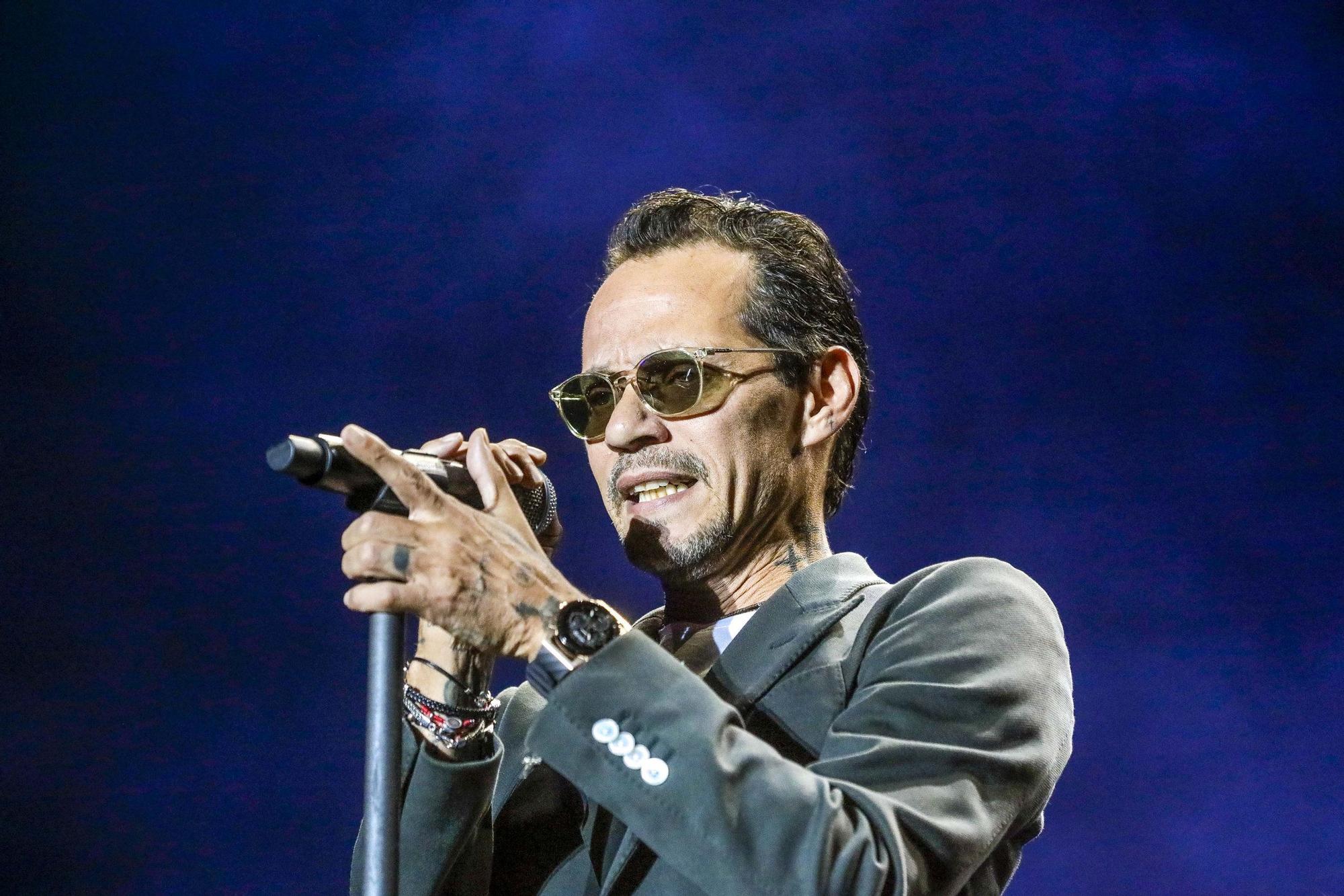 Marc Anthony ofrece su primer concierto en la isla ante 10.000 personas