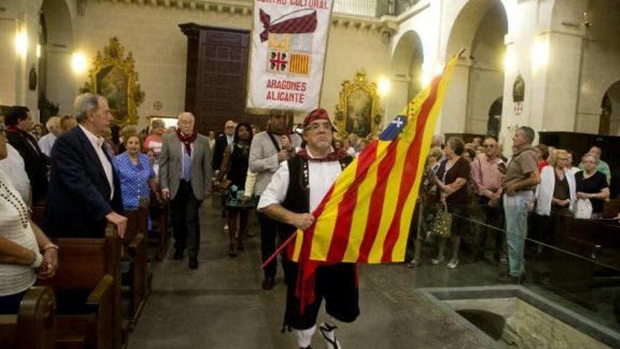 Actos organizados por el Centro Aragonés de Alicante en la concatedral de San Nicolás.