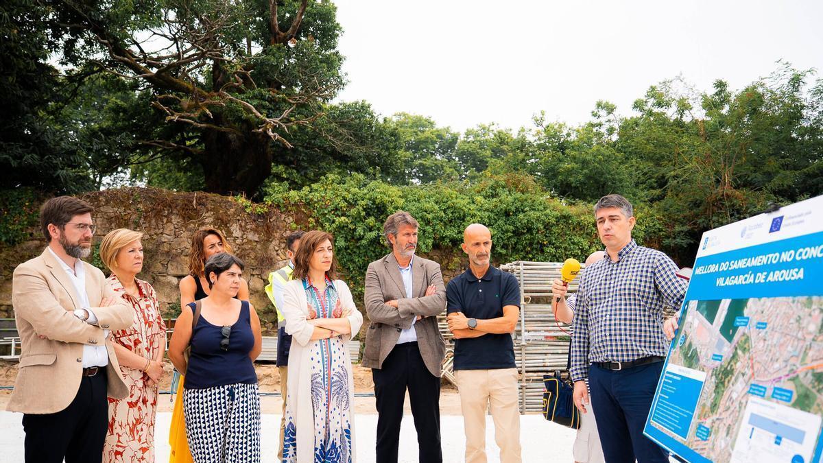 La conselleira de Medio Ambiente y el alcalde de Vilagarcía visitaron las obras.