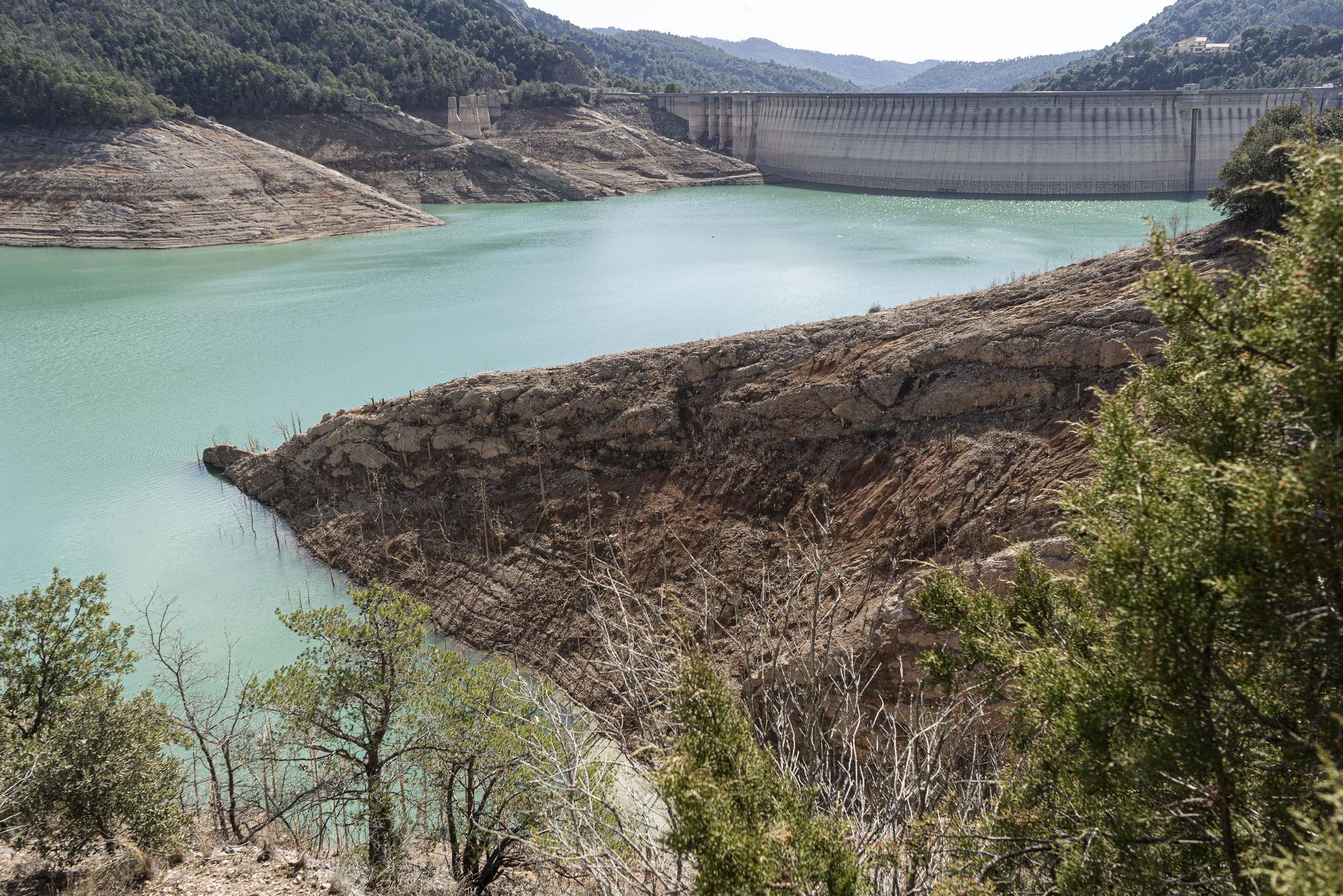 L'embassament de la Baells continua a nivells mínims d'aigua