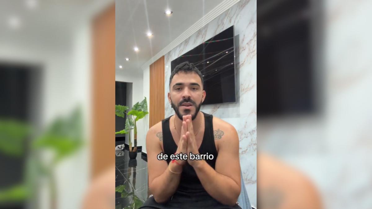 Manuek Jiménez, el tiktoker de Las Tres Mil de Sevilla da la cara por su barrio en su nuevo vídeo