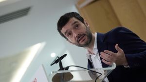 Archivo - El ministro de Derechos Sociales y Agenda 2030, Pablo Bustinduy