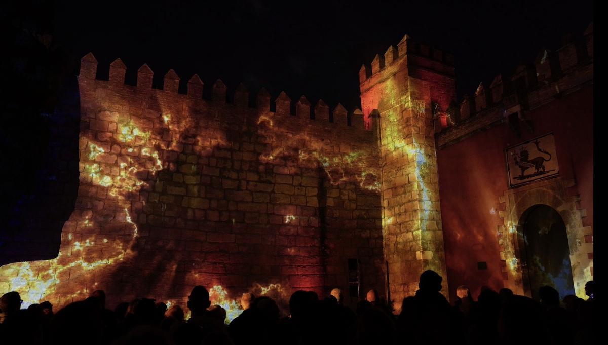 Las imágenes del videomapping de la conmemoración de las bodas de Carlos V