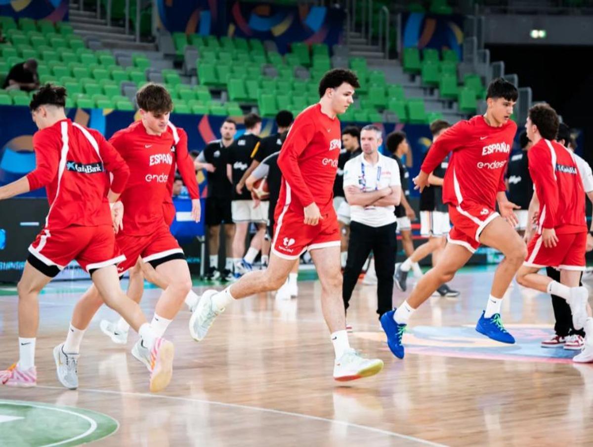 Jorge Carot y Álex Blanco, en el entrenamiento previo al duelo España-Alemania.