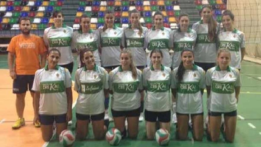Componentes del equipo femenino del Elche CF de voleibol.
