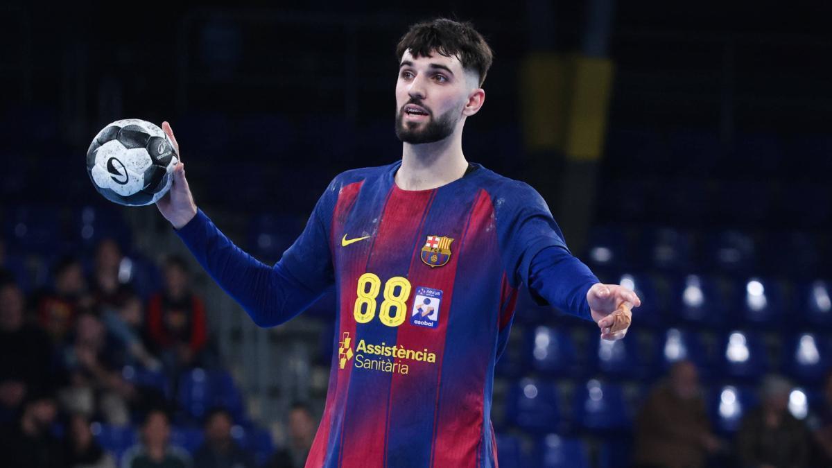 Petar Cikusa, baja de última hora para el Barça