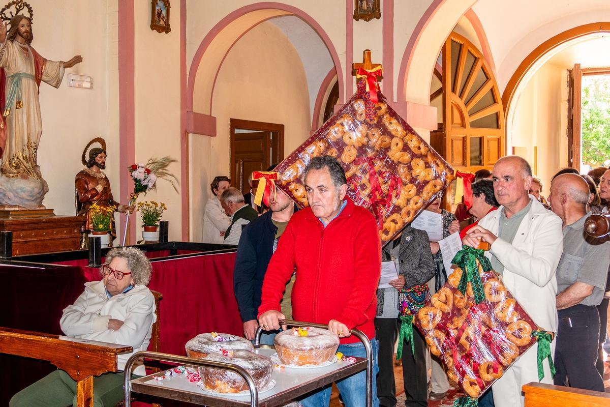 GALERÍA | Tábara venera al Bendito Cristo de la Capilla