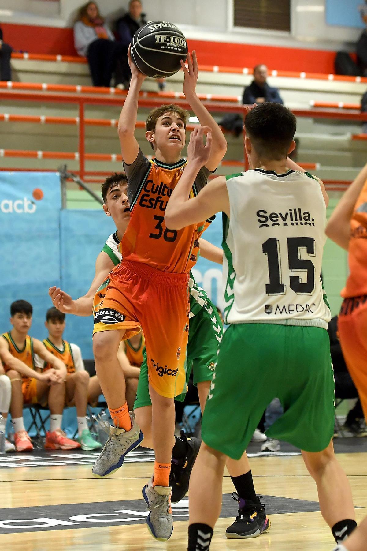 Victoria emocionante del infantil A masculino de Valencia Basket  en el arranque de la Minicopa Endesa