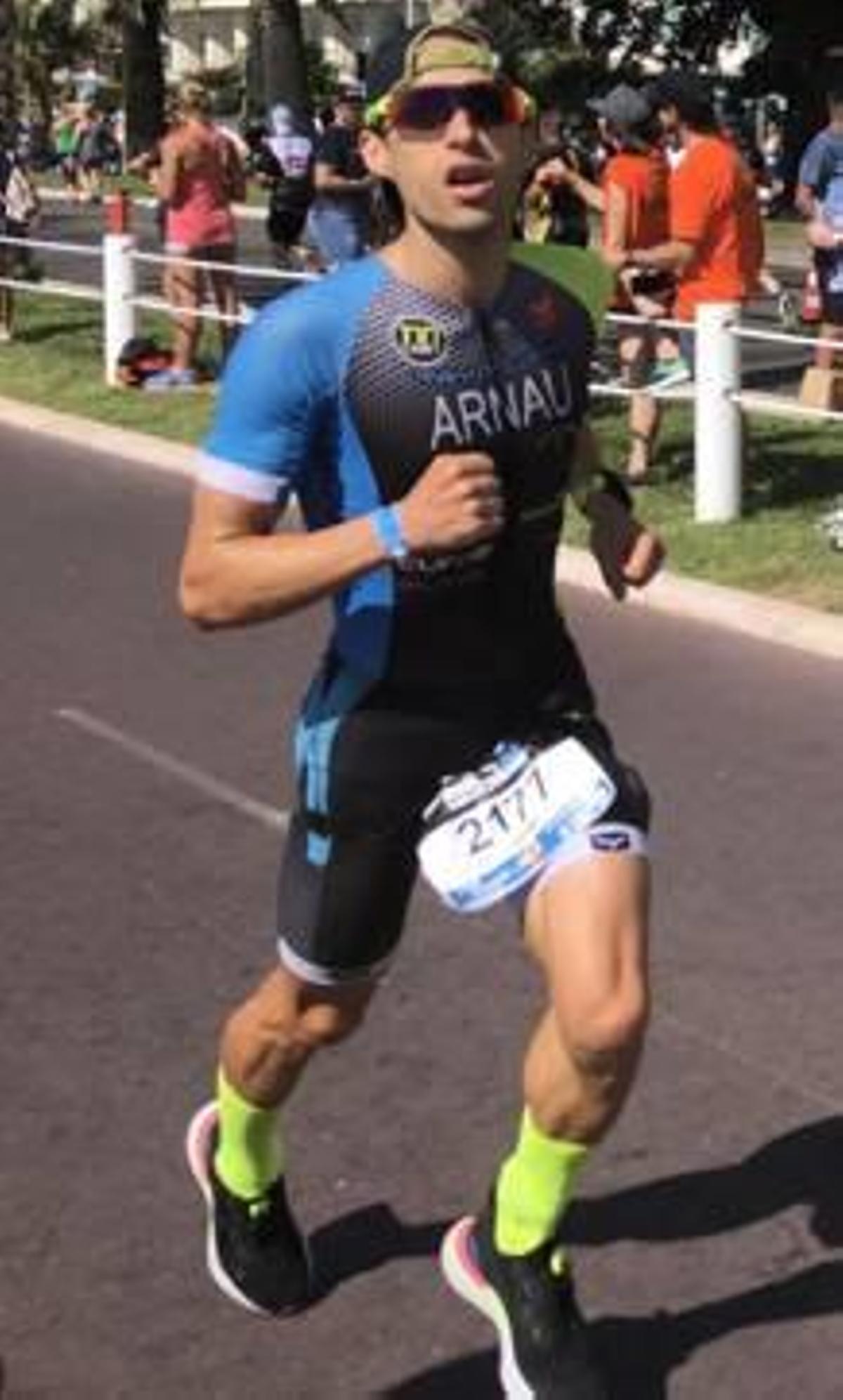 José Arnau se codea con los mejor triatletas en Niza