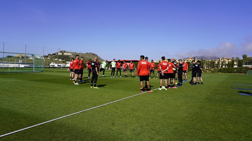 Guille Rosas vuelve al equipo y Rivera tiene opciones en la medular: la previa del Sporting ante el Cartagena