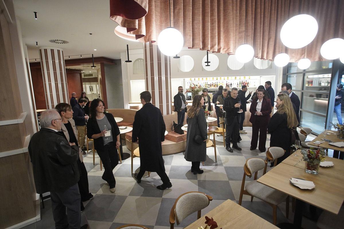 Girona Inauguració del restaurant cafeteria hotel Ultonia