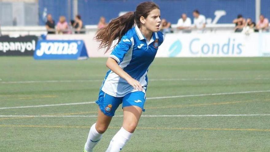 Andrea Martínez, futbolista manresana.