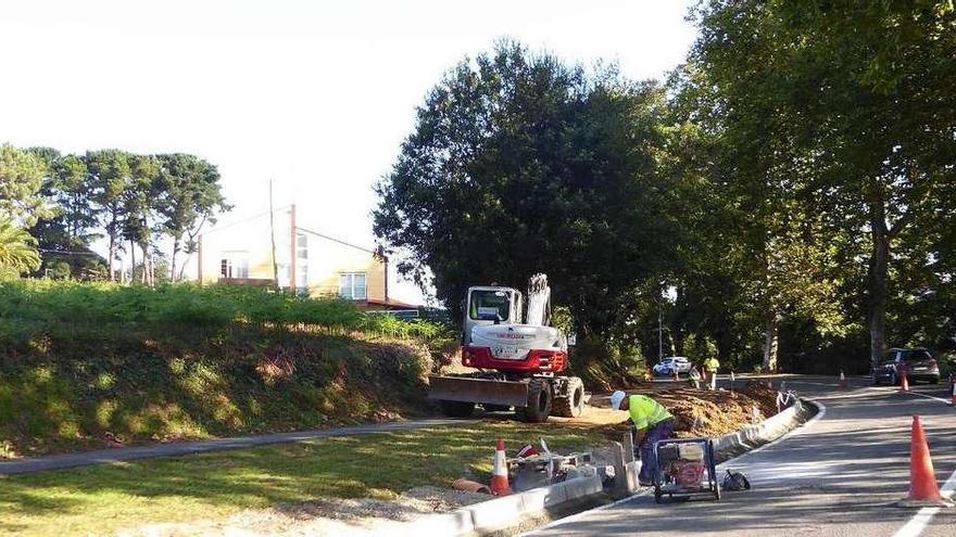 Semáforo de obras en la salida de Santa Cruz