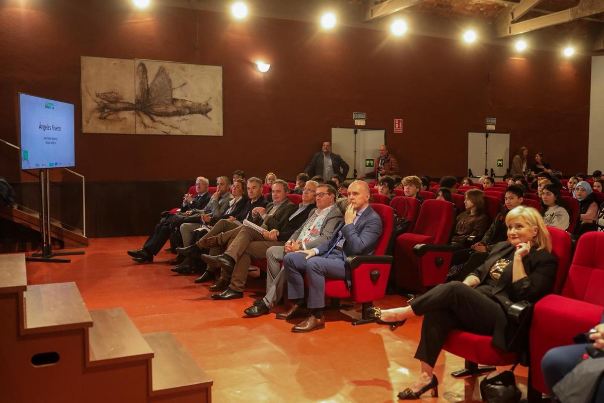 Las autoridades, en un momento del evento.