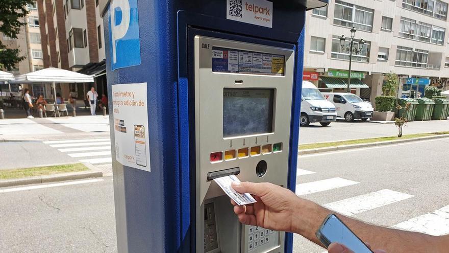 La zona azul de Vigo está entre las más económicas de España, pero penaliza los aparcamientos exprés