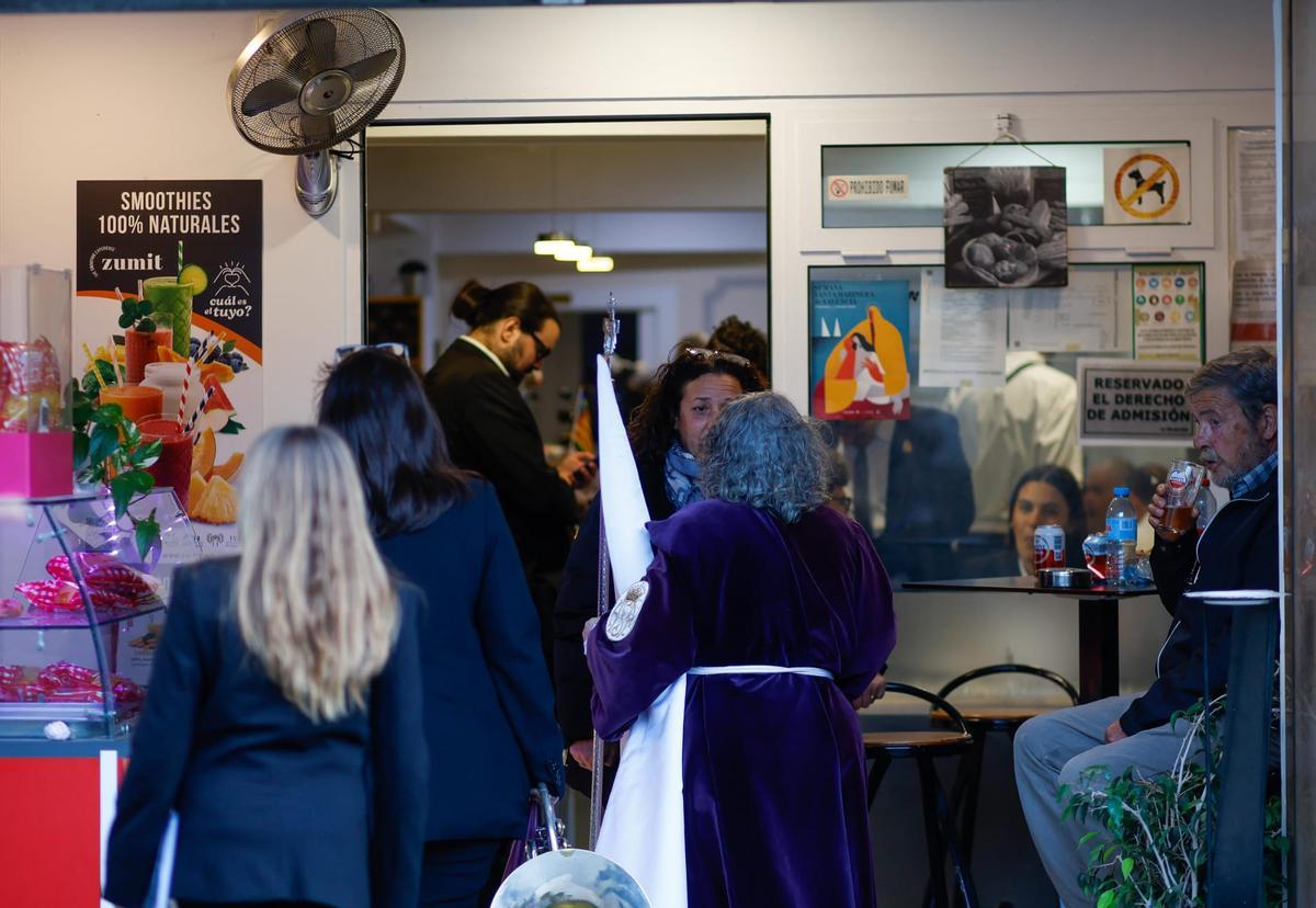 Así ha sido el Santo Entierro de la Semana Santa Marinera de València
