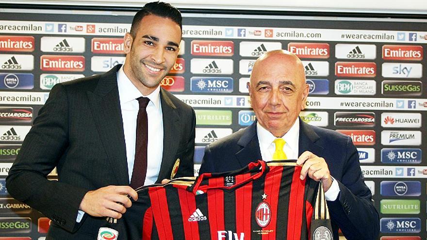 Ramí, junto a Galliani, en su presentación con el Milan. / EDD