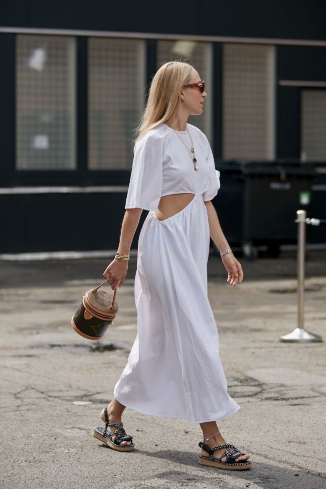 Los vestidos largos blancos siempre serán LA TENDENCIA del verano, incluso si estás embarazada como Lea Michele
