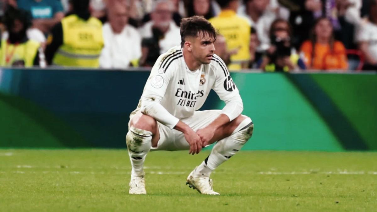 Asencio arrastra una fisura de tibia