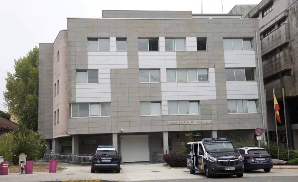 Vista de la comisaría de Policía Nacional de Vilagarcía. | NOÉ PARGA