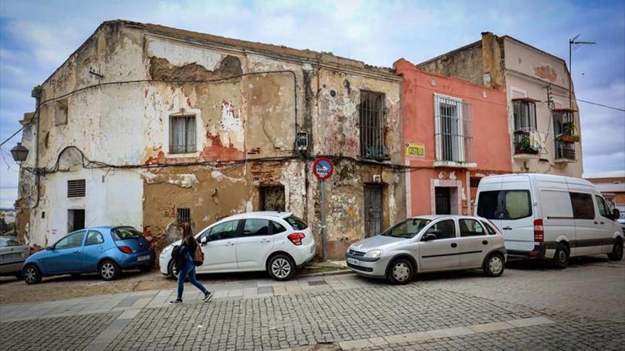 Las últimas casas del Campillo frente a La Galera tienen los días contados