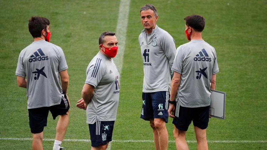 La selección se entrena por turnos y de forma individual