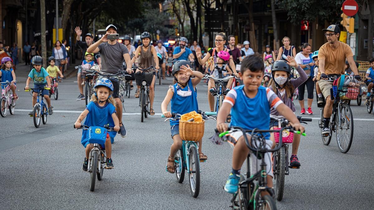 Pelotón ciclista para ir al cole