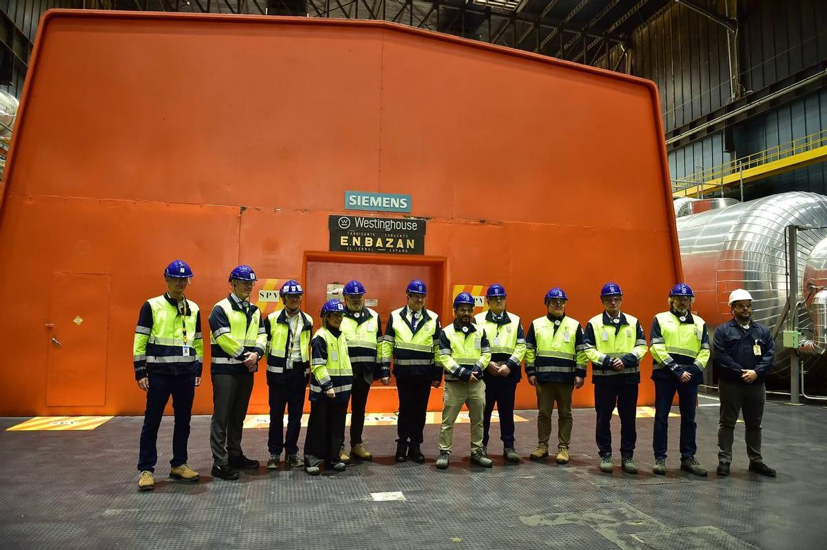 Fotogalería | La delegación de eurodiputados visita Almaraz y conoce de primera mano el funcionamiento de la central nuclear