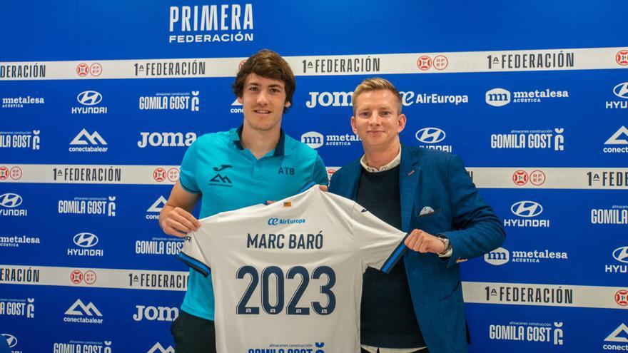 El Real Murcia incorpora al lateral zurdo Marc Baró y tiene atado al joven Sergio Santos