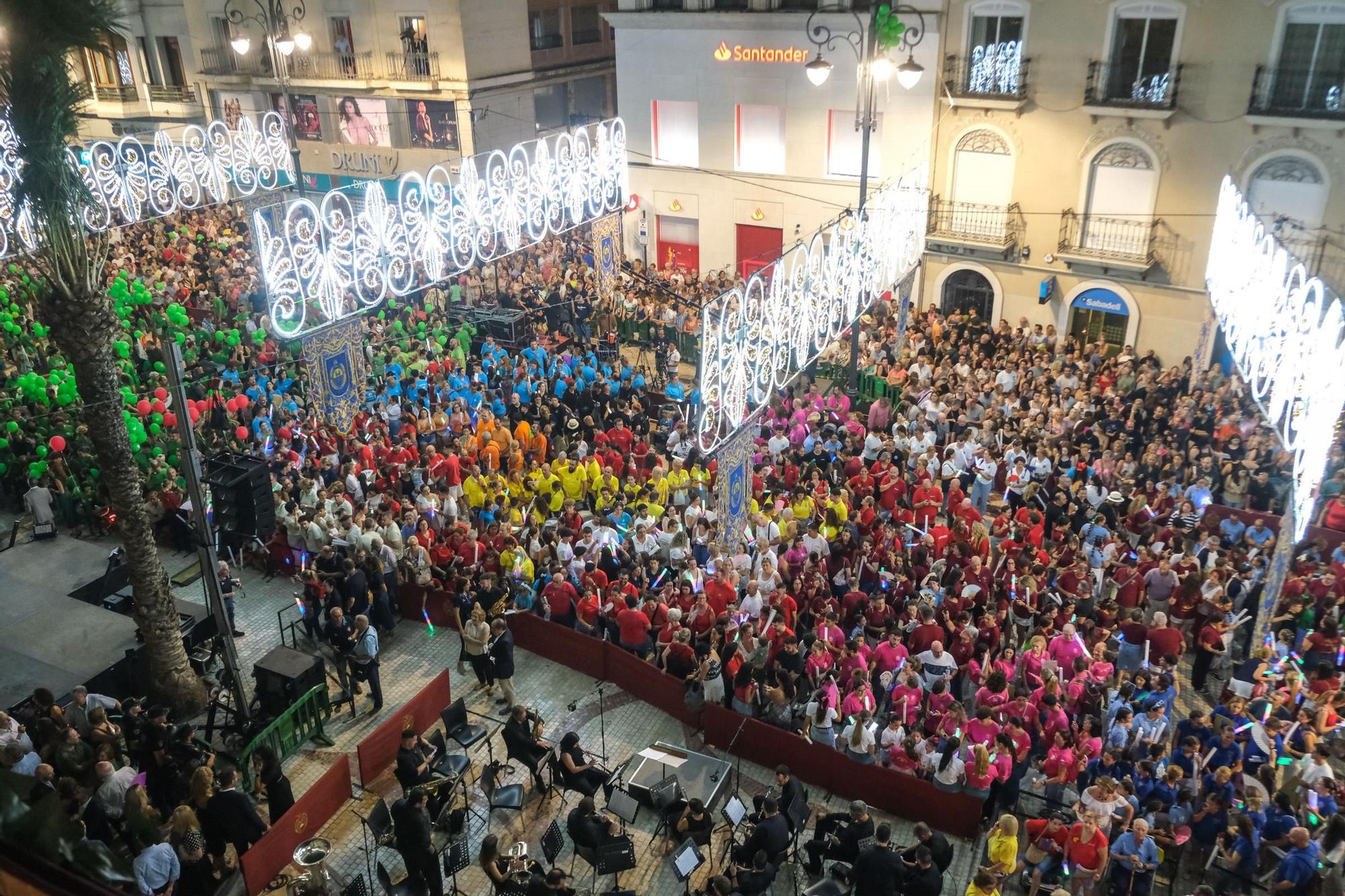 Así ha sido el acto del pregón de las Fiestas de Elche