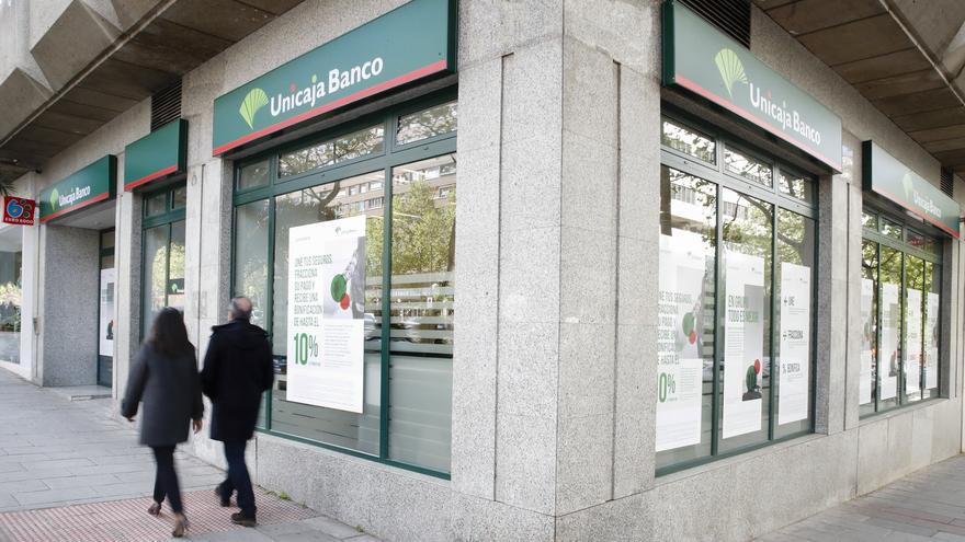 Unicaja Banco dará salida en junio a otros 220 trabajadores acogidos al ERE