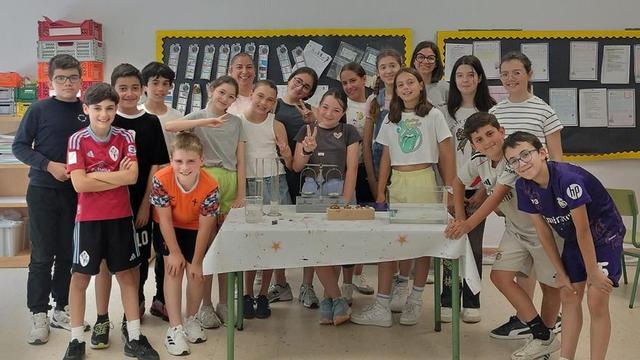 Los estudiantes de quinto curso que ganaron el certamen de la Diputación sobre igualdad.