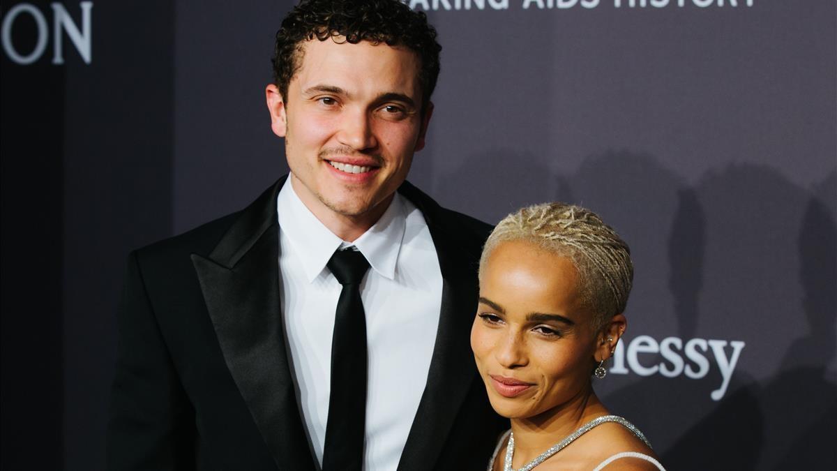 New York (United States)  09 02 2017 - (FILE) - US actor Karl Glusman (L) and US actress Zoe Kravitz (R) attend the 2017 amfAR New York Gala in New York  USA  08 February 2017 (reissued 03 January 2021)  According to reports  representatives have confirmed on 03 January 2021 that US acress Zoe Kravitz filed for divorce from Karl Glusman on 23 December 2020  The couple married in June 2019  (Estados Unidos  Nueva York) EFE EPA ALBA VIGARAY     Local Caption     53312299