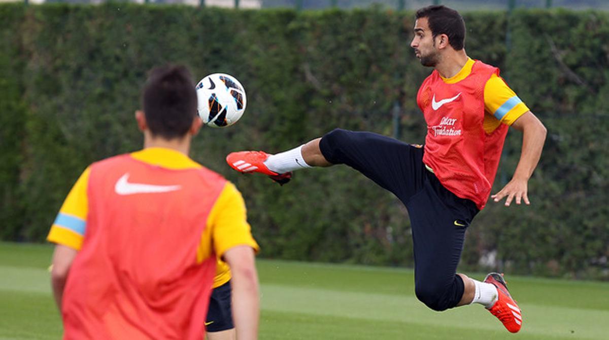 Martín Montoya, durante un entrenamiento en la ciudad deportiva de Sant Joan Despí