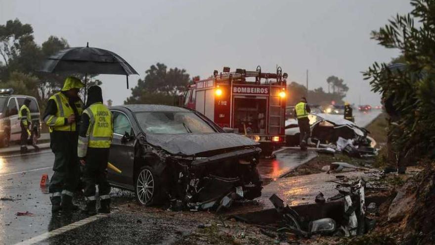 Un conductor de 74 años muere en una colisión en Pontevedra