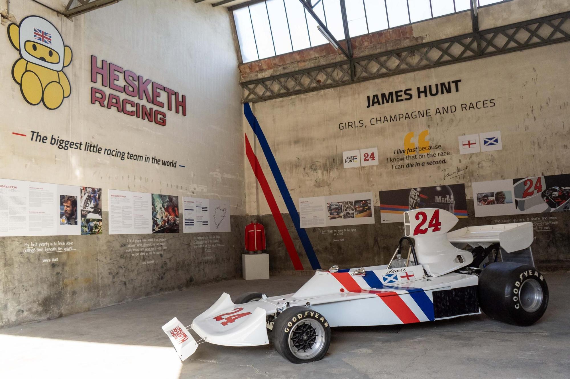 Imatges del bòlid Hesketh de Fórmula 1 que conduïa James Hunt, propietat de Miquel Liso a Manresa