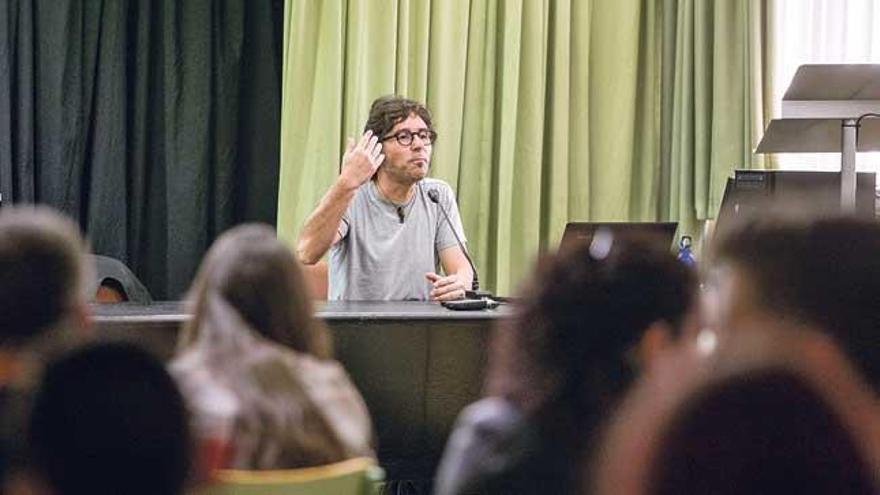 Murray durante su conferencia en el Juníper Serra.