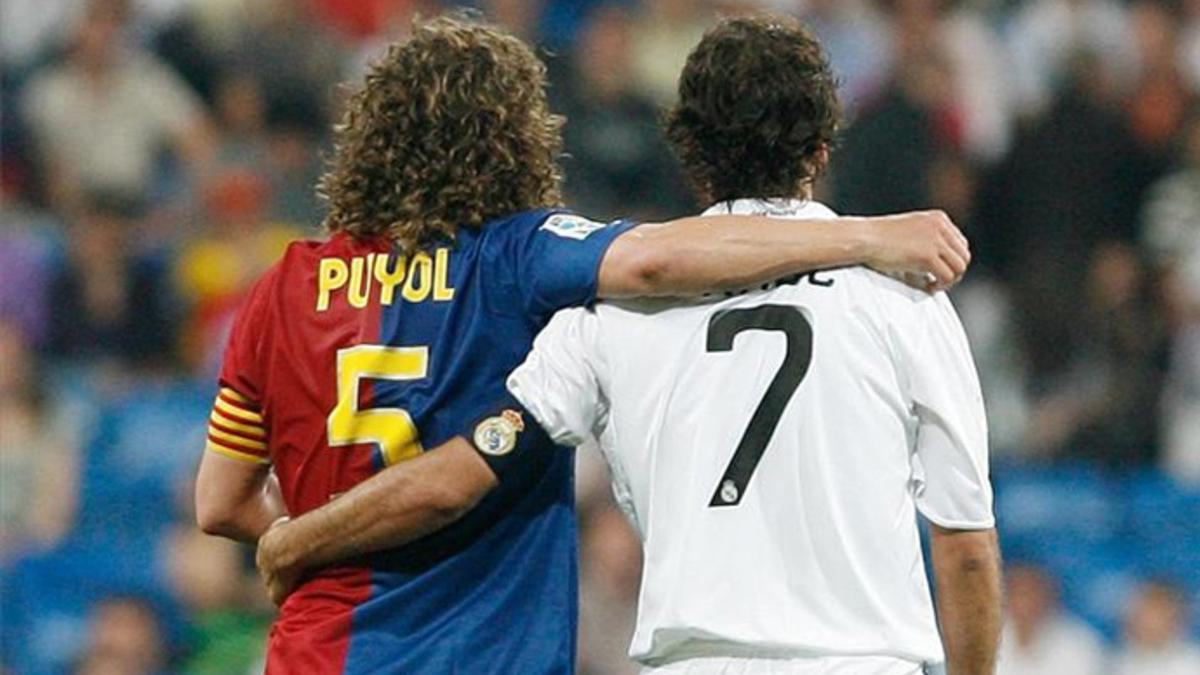 Puyol y Raúl protagonizaron bonitos duelos sobre el terreno de juego