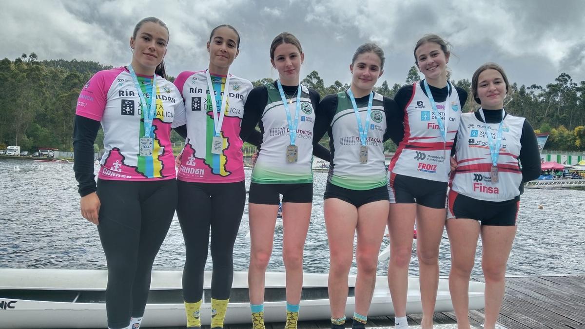 Sofía Agrasar y Sabela Duro, del Náutico de Pontecesures, finalizaron en la tercera plaza del C-2 500 cadete femenino.