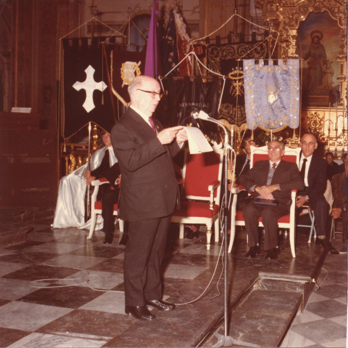 Pregón de Semana Santa de 1982 a cargo de don Antonio Ballester Ruiz.