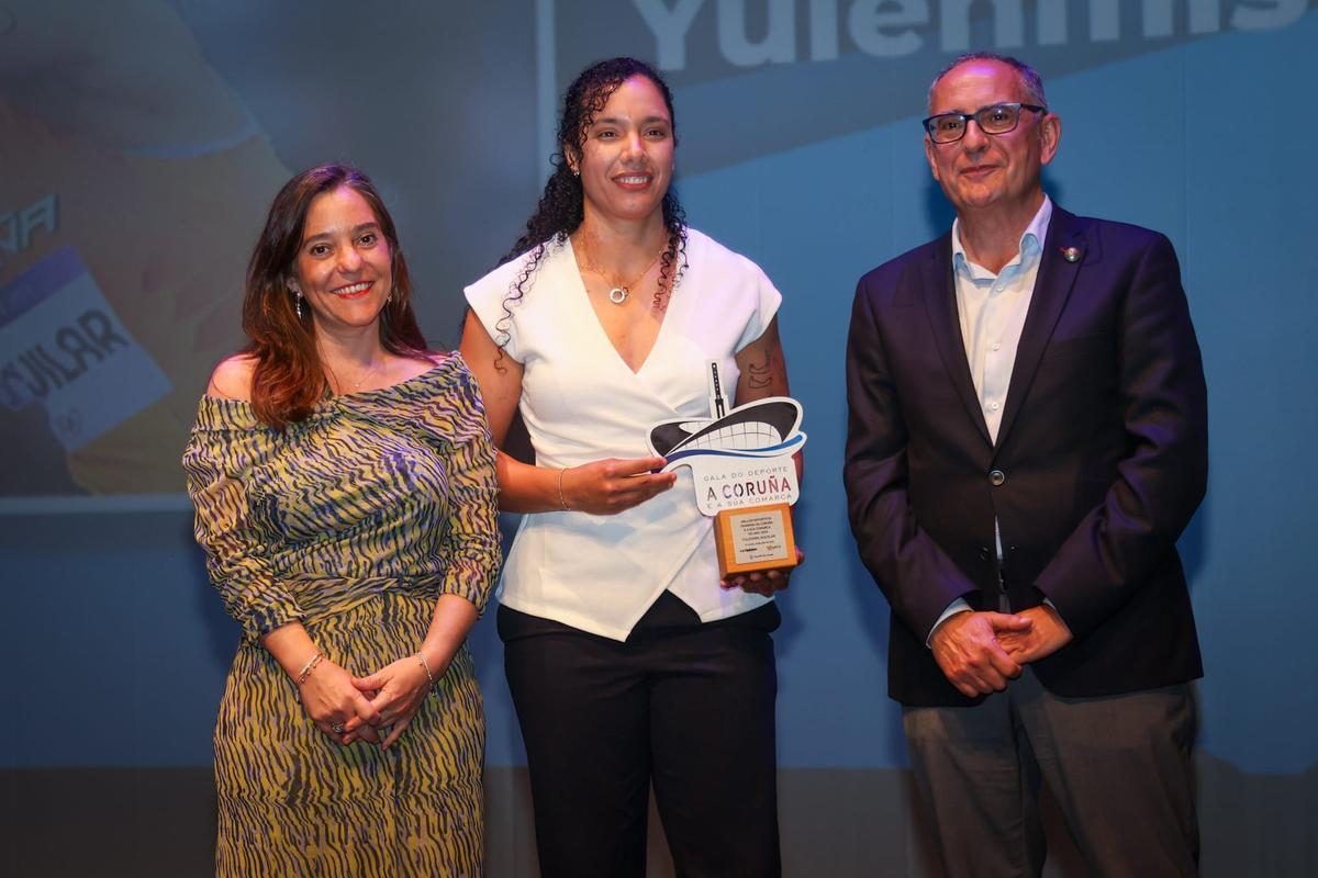 Yulenmis Aguilar con Inés Rey y Juan Carlos da Silva