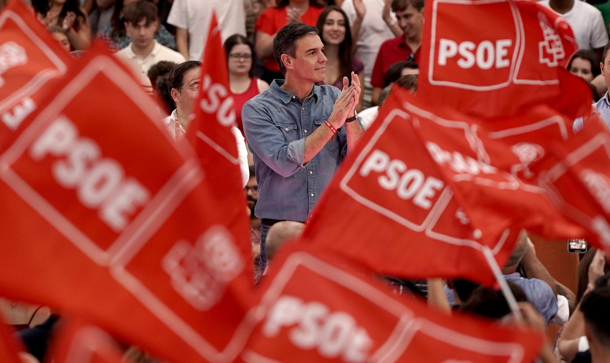 Acto de cierre de campaña del PSOE con Pedro Sánchez