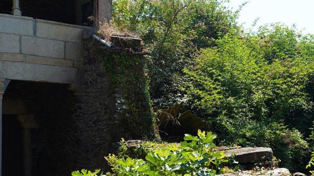 Las ruinas de la antigua rectoral afectan a la estructura de la casona. |   // BERNABÉ