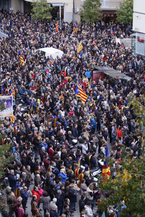 Concentració a Girona per l'alliberament dels exconsellers empresonats