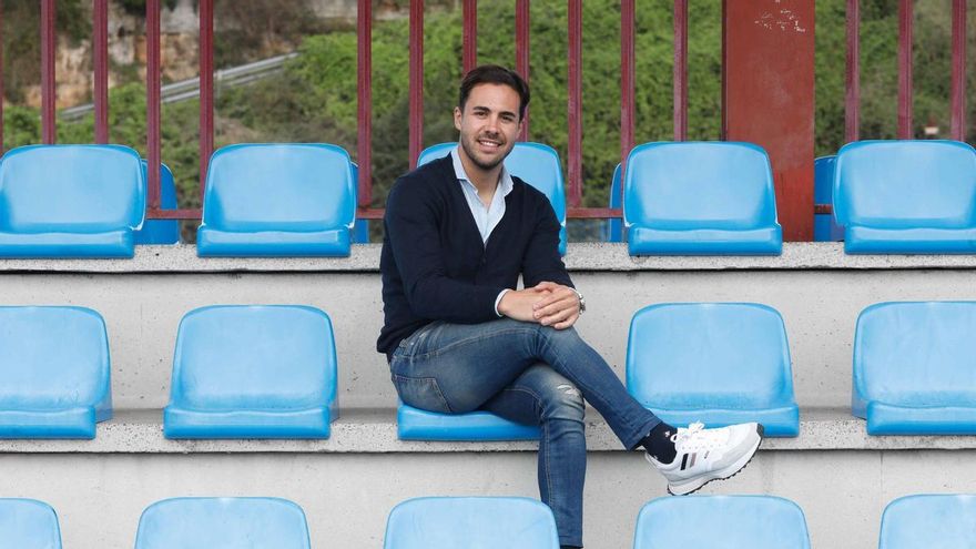 Miguel Linares, director deportivo del Avilés, repasa todo el mercado de fichajes blanquiazul y habla de su futuro: &quot;Este Avilés puede conseguir el ascenso&quot;